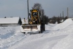 РАБОТЫ НА ДОРОГАХ РАЙОНА ПРОДОЛЖАЮТСЯ