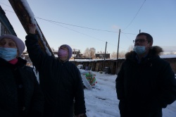 ДЕРЖИМ НА КОНТРОЛЕ