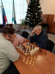 И ПУСТЬ ПОБЕДИТ СИЛЬНЕЙШИЙ