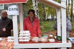 В карпогорах прошла сельскохозяйственная ярмарка