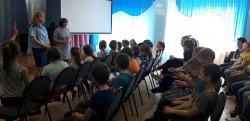 Специалисты ТКДН и ЗП провели профилактическую беседу для воспитанников детского оздоровительного лагеря